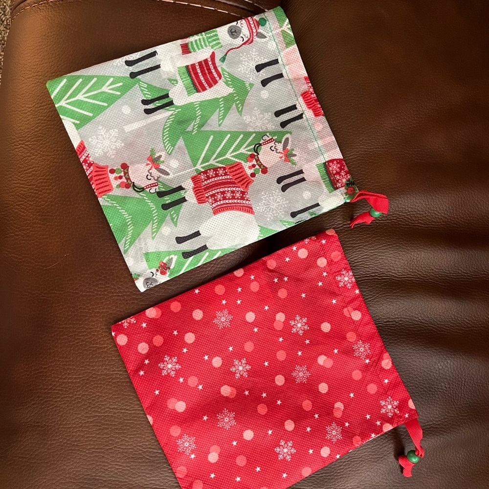Thirty-one small pouches.  New